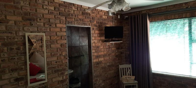 5 Bedroom Property for Sale in Vaalpark Free State